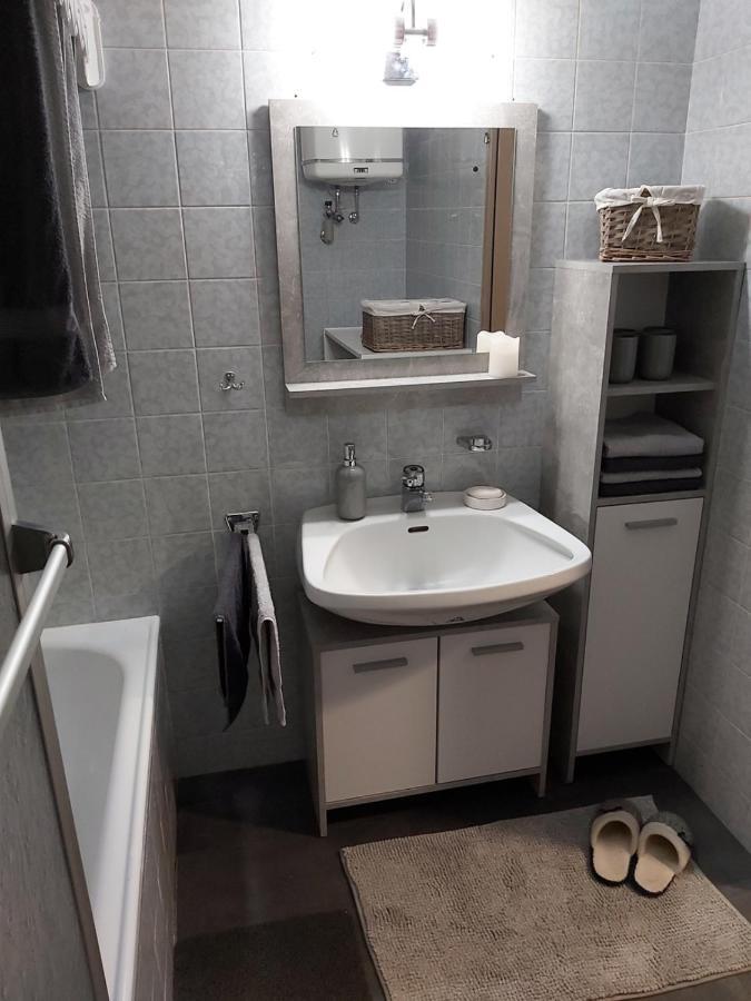 Korlape Apartman 4.2 Apartment Волфсберг Екстериор снимка